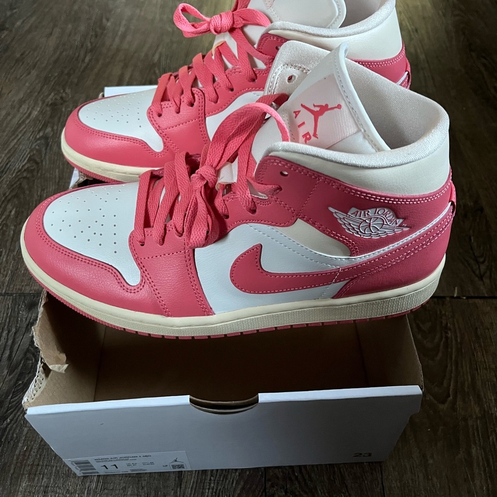 Jordan Women's Pink and Cream High-Top Sneakers